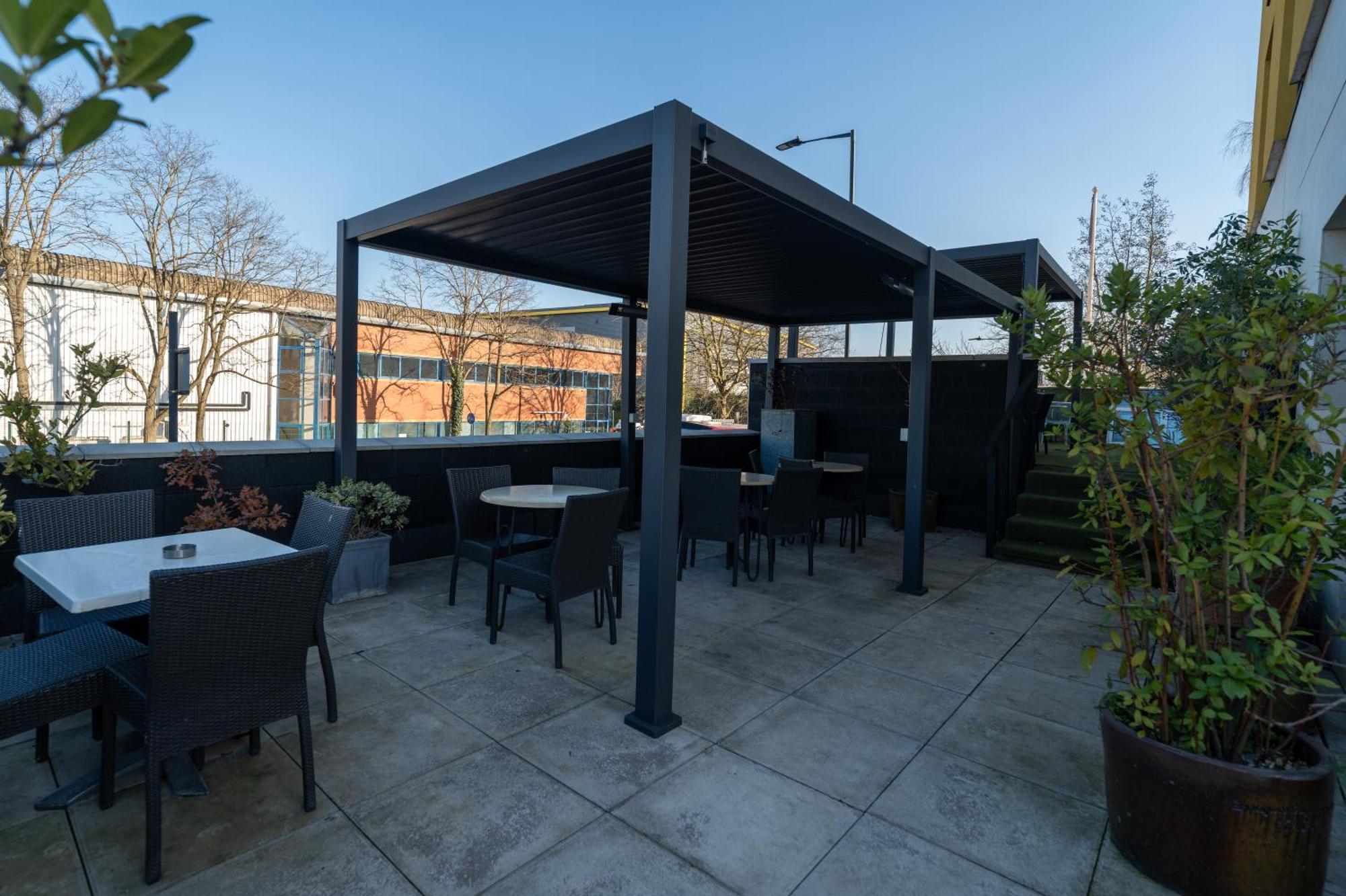 Abbey Point Hotel Wembley Bagian luar foto